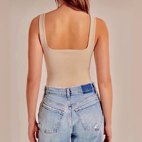 NWT Abercrombie & Fitch White Corset Seam Lace-up Bodysuit size Medium - Picture 8 of 8